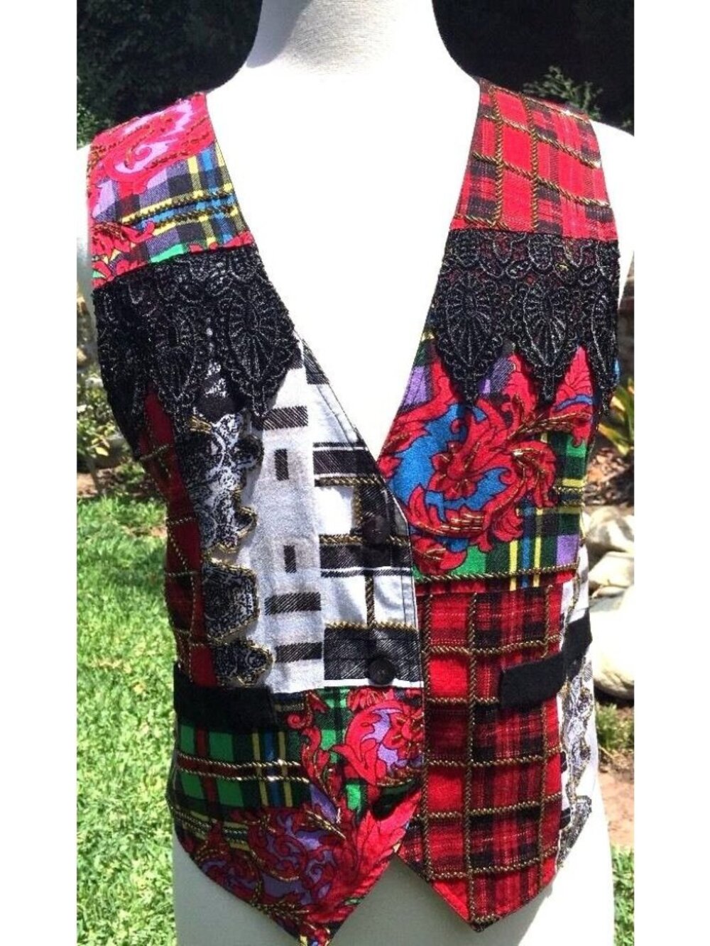 FAITH brand Sz M rayon vest patchwork embellished w/ applique Gold Beads !!